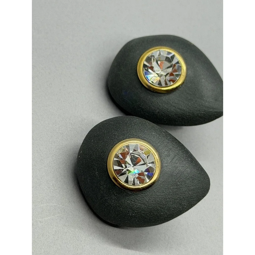 Vintage Tear Drop Faceted Glass Center Stone Clip On Earrings Black Gold Tone